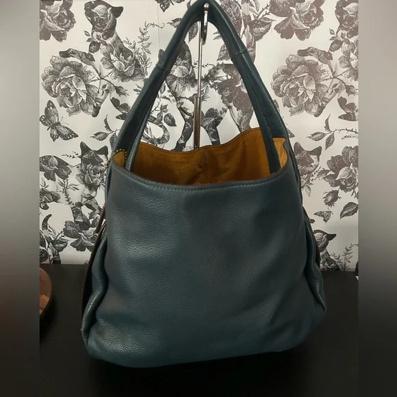 COACH BANDIT 39 EUC - Picture 3 of 12